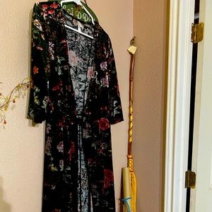 Crushed velvet kimono/duster